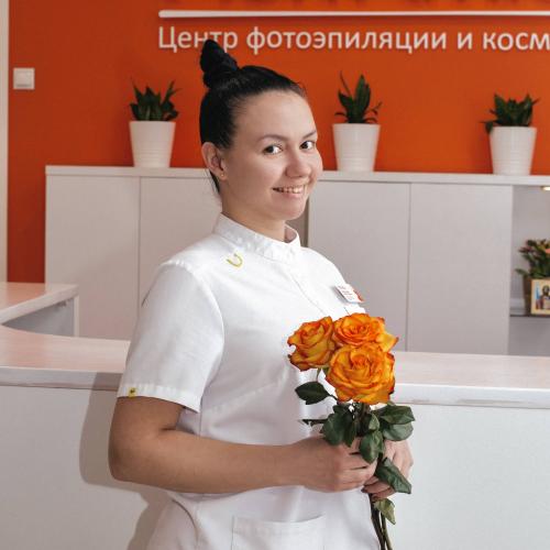 Фототерапия лица избавит Вас от жирной кожи, угрей, воспалений, расширенных пор и пигментных пятен. Упругая и гладкая кожа уже после первой процедуры!